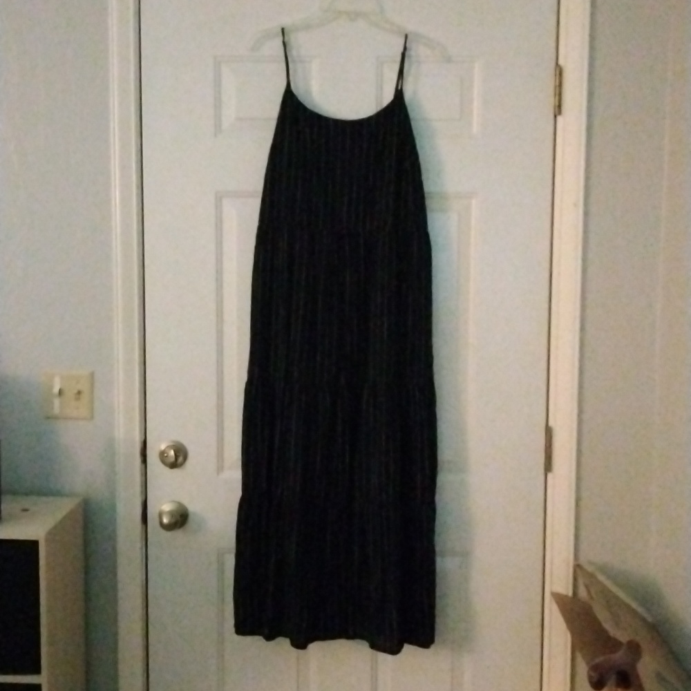 Dip 100% linen pinstriped maxi dress 1x